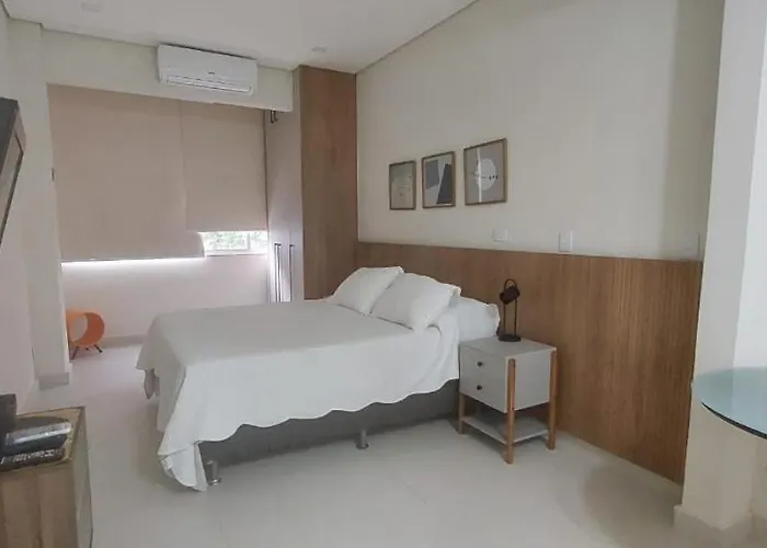 Apt Reformado Copacabana Lateral Praia 815 Rio de Janeiro